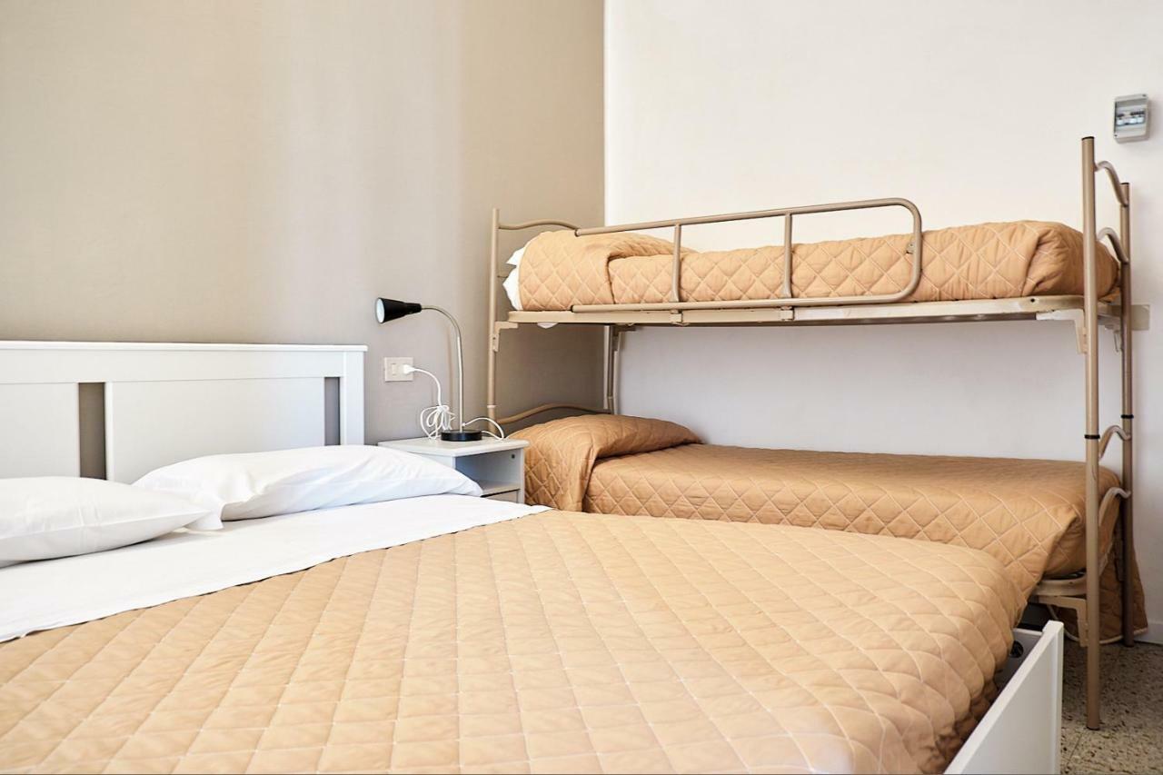 Hotel Spring Rimini Exterior foto
